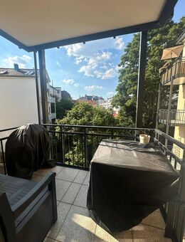 Helle, renovierte Wohnung mit Balkon und Weitblick in gefragter Wohnlage in Ostend/Bornheim ! PROVISIONSFREI - Frankfurt (Main)