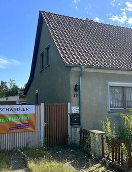 GROßZÜGIGES GRUNDSTÜCK 2.187 m² MIT DHH - Handwerkliches Geschick gefragt, sofort bezugsbereit! - Seelow