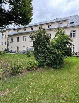 Tolle 4 Zimmerwohnung mit hochwertiger Ausstattung und großer Terrasse - Großröhrsdorf