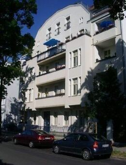 Sanierter Altbau- Großzügige 3 Zimmer in Wassernähe - Berlin