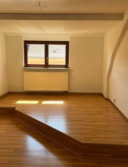 2-Raum-DG-Altbauwohnung, im Fleischmarkt 4, 04860 Torgau - Torgau