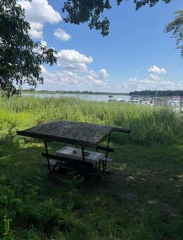 Moderner Bungalow mit Blick auf's Wasser in Butzow - Beetzseeheide