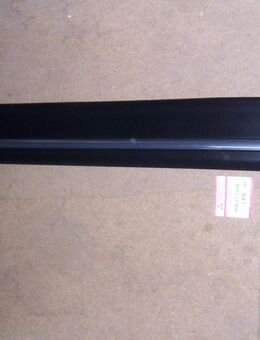 MB477615 Türzierleiste hinten links Mitsubishi Galant E30 - Hannover Vahrenwald-List