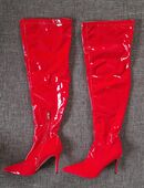 Rote Lack Overknee Stiefel mit spitzer Fußspitze und Absatz 44 in 45768