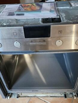 b11) defekter Siemens Backofen HE63BD511 OHNE Backwagen - als Einzelteile - Garbsen