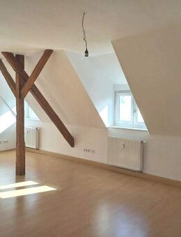 Helle Dachgeschosswohnung sucht neuen Mieter - Saarbrücken