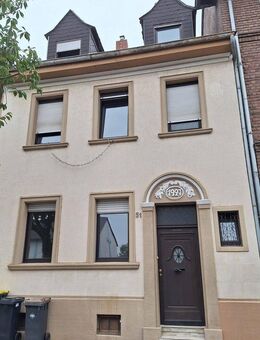 Ein Zuhause für die ganze Familie - großzügiges frisch renoviertes Reihenmittelhaus - Euskirchen
