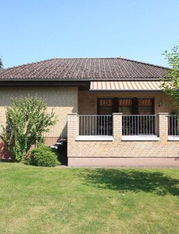 Vollunterkellertes Einfamilienhaus im Bungalowstil - ca. 160 m² Wfl.-/Nfl. am Roseneck / 3-4 Zimmer - Falkensee