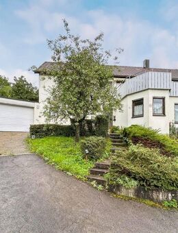 Schönes Einfamilienhaus mit Einliegerwohnung in Urbach - Urbach (Baden-Württemberg)