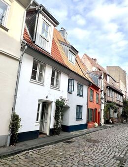 Kernsaniertes, modernes sehr stilvolles Stadthaus mit Dachterrasse in Lübeck zu verkaufen - Lübeck