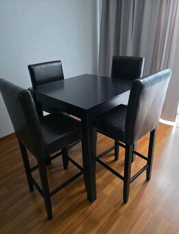 Tisch mit 4 Barhocker / Stühlen - Zossen