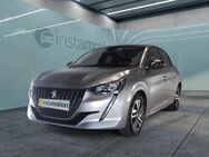 Peugeot 208, Allure Pack 100, Jahr 2022 - München