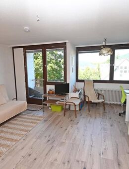 Gepflegte, möblierte 1-Zimmer-Wohnung mit Balkon und herrlicher Aussicht - Baiersbronn
