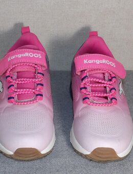 Kangaroos Turnschuhe rosa weiß Größe 29 - Lohra