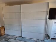 Schwebetüren-Kleiderschrank,weiß,Swarowski-Steine,altern. PAX - Tangstedt (Landkreis Stormarn)