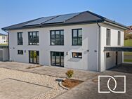 Bezugsfertiger Neubau! Hochwertiges KfW 40+ Haus mit Südterrasse, Garten und Garage in ruhiger Lage - Himmelkron