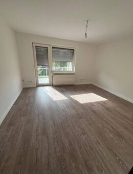 Renoviert, sonnig und hell,3 Zimmer mit Balkon und Stellplatz hat" Balkonkraftwerk" - Lüdenscheid