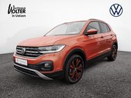 VW T-Cross, 1.0 TSI Life, Jahr 2020 - Uelzen