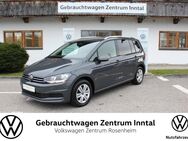VW Touran, 2.0 TDI Active, Jahr 2022 - Raubling