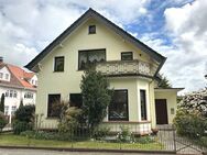 PURNHAGEN-IMMOBILIEN - Blumenthal - geräumiges freistehendes 1-2-Fam.-Haus in ruhiger Nebenstraße - Bremen
