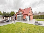 EXKLUSIVES EINFAMILIENHAUS MIT SPA-BEREICH UND AUßEN-POOL IN RUHIGER UND GRÜNER LAGE - Berlin
