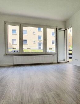 Ruhe genießen in Werdohl-Eveking - Renoviert, 3 Zimmer, Balkon - Werdohl