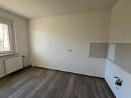 Im Erdgeschoss: 1-Raum-Wohnung mit saniertem Bad - Oschersleben (Bode)