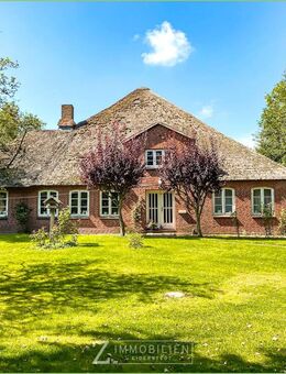 Historischer Haubarg im Dorfkern von Westerhever - Westerhever