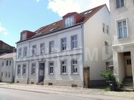 Zentrumsnahe 3-Zimmer-Wohnung mit großer Küche und Carport-Stellplatz - Greifswald