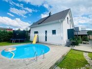 ***Energieeffizientes Einfamilienhaus mit Pool und Terrassen in beliebter Wohngegend*** - Schwarzenbach (Saale)