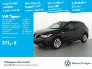 VW Tiguan, 2.0 TDI R-Line, Jahr 2021 - Frankfurt (Main)