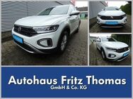 VW T-Roc, 1.0 TSI Life, Jahr 2022 - Celle