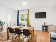 Bezugsfrei! Modernisierte 3-Zimmer Altbauwohnung in Zentrum Berlin - Berlin