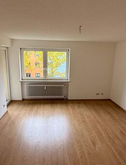 Geräumige 2-Zimmerwohnung mit Balkon in Neutraubling - Neutraubling