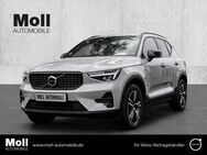 Volvo XC40, Plus Dark B3 EU6d digitales Sitze HarmanKardon, Jahr 2023 - Bergheim (Nordrhein-Westfalen)