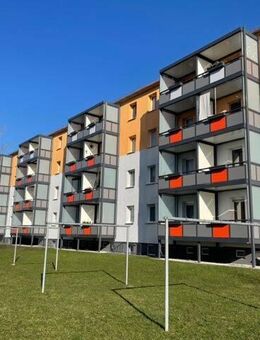 Balkonwohnung mit neuer Einbauküche - Borna