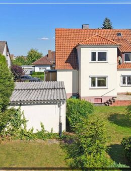 Doppelhaus mit zwei Garagen in zentraler Lage von Kirchditmold - Kassel