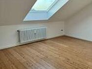 Helle 4-Zimmer Dachgeschosswohnung in Osnabrück-Atter! - Osnabrück