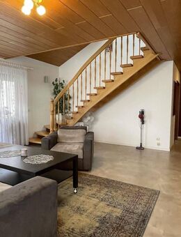 Lichtdurchflutetes Wohnparadies auf zwei Ebenen - Weinstadt