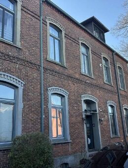 Geräumige, renovierte Etagenwohnung in Nordenham - Nordenham