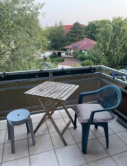 Barrierefreie geräumige 1 Raum Wohnung mit Balkon und Fahrstuhl im 2. OG inkl. Küche - Merseburg