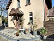 Ein Dach, zwei Häuser und ein traumhafter Garten! - Marl (Nordrhein-Westfalen)