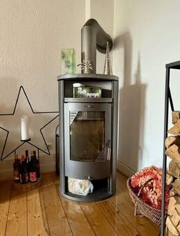 Fröndenberg/Ruhr: Altbau-ETW mit Charme und großen Räumen - Einfach riesig! - Fröndenberg (Ruhr)