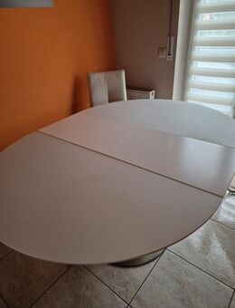 Wegen Umzug bis 08.09.2025 zu verkaufen, Esstisch, Glas ausziehbar - Aspach