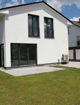 Erstbezug: Exklusives Neubau-Einfamilienhaus mit zukunftsweisender Ausstattung - Brunnthal