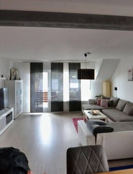 Moderne Dachgeschosswohnung - Wenden