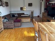 Gut geschnittene 2,5-Zimmer-Maisonettewohnung mit Hobbyraum in ruhiger Toplage - Eching (Regierungsbezirk Oberbayern)