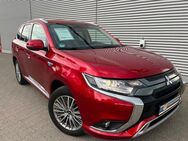 Mitsubishi Outlander 2.4 MIVEC PLUG-IN HYBRID 4WD Spirit - Schkeuditz