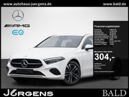 Mercedes A 200, d Progressive Wide, Jahr 2023 - Waldbröl