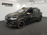 Dacia Sandero, Stepway Extreme TCe 100 ECO-G, Jahr 2022 - Neuss